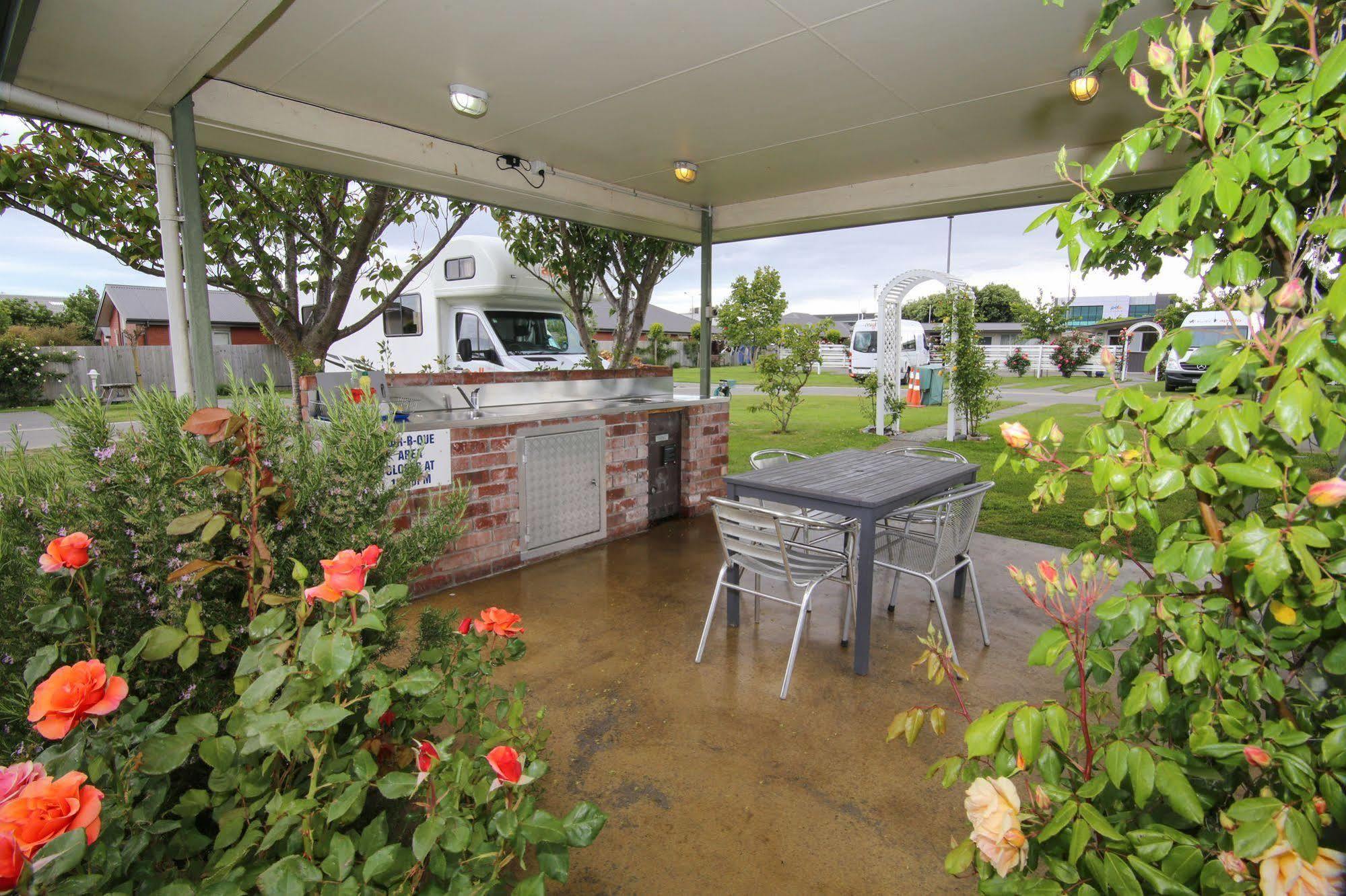 Amber Kiwi Holiday Park & Motels Christchurch Exterior photo